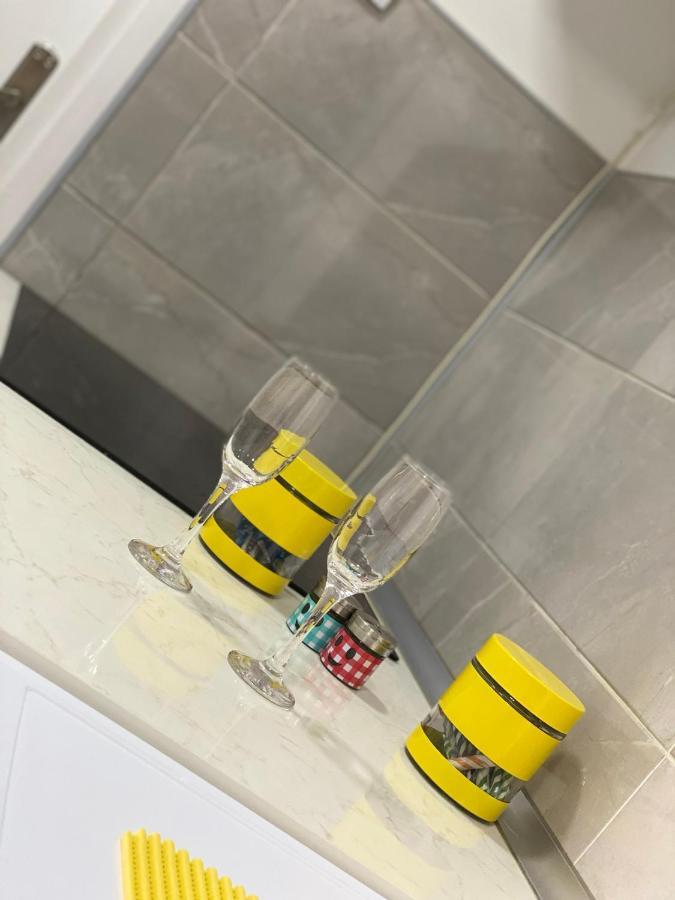 סובוטיקה Manirosi 5 Apartment מראה חיצוני תמונה