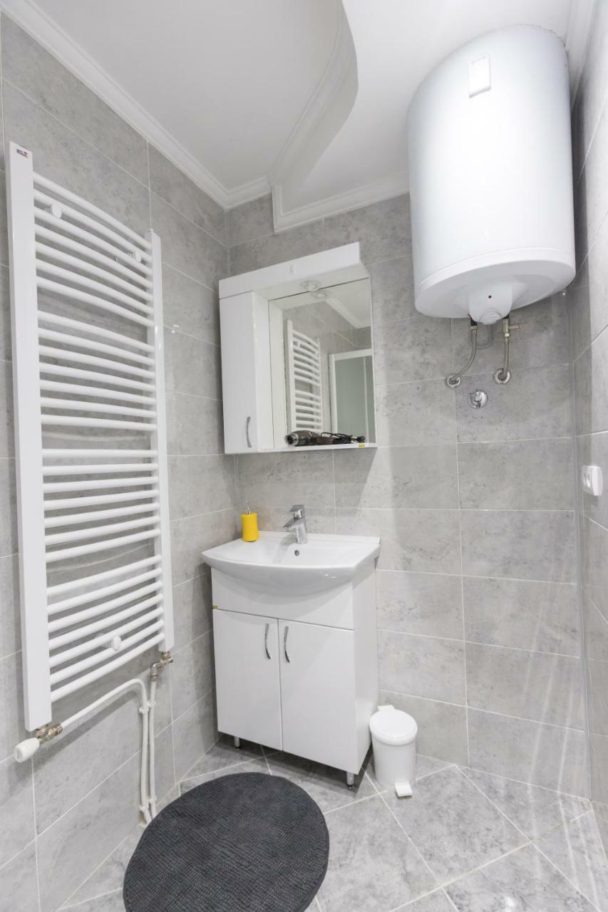 סובוטיקה Manirosi 5 Apartment מראה חיצוני תמונה