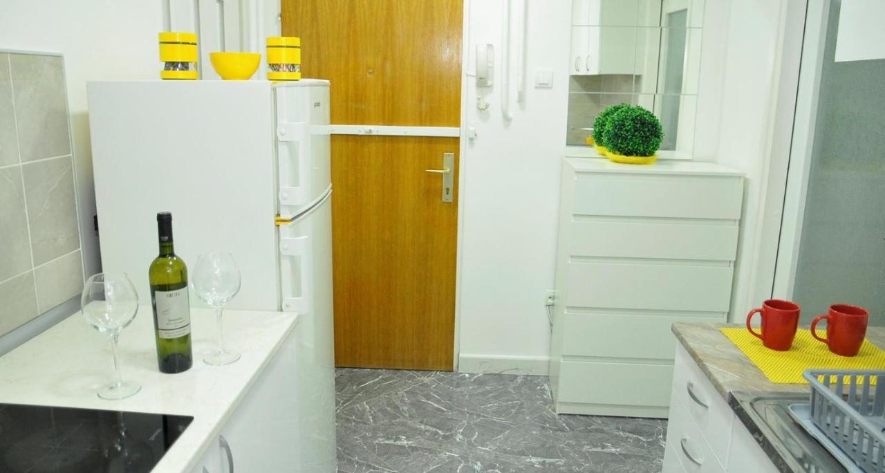 סובוטיקה Manirosi 5 Apartment מראה חיצוני תמונה
